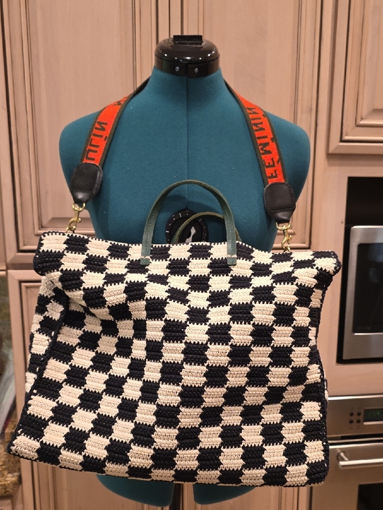 Clare V Handbags - Clare V Summer Simple Tote